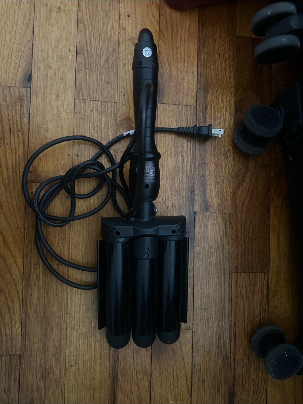 Black Triple Barrel Hair Waver